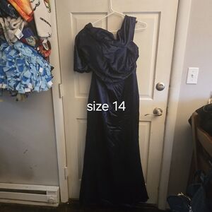 Elegant Navy Blue Off-Shoulder Dress